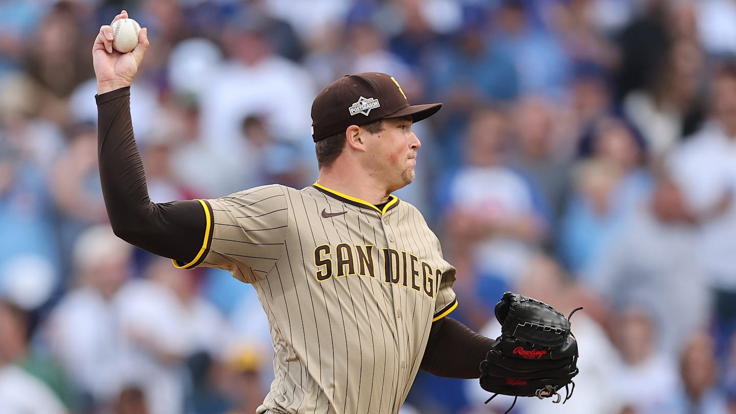 Wild Card Series - San Diego Padres v Chicago Cubs - Game Two