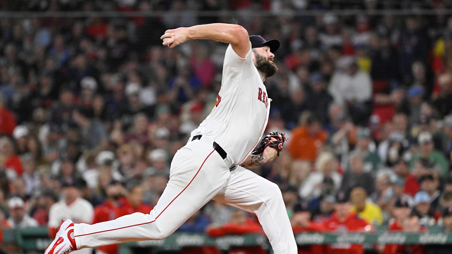 Red Sox Pitcher Gaining Steam As Potential Top Free Agent