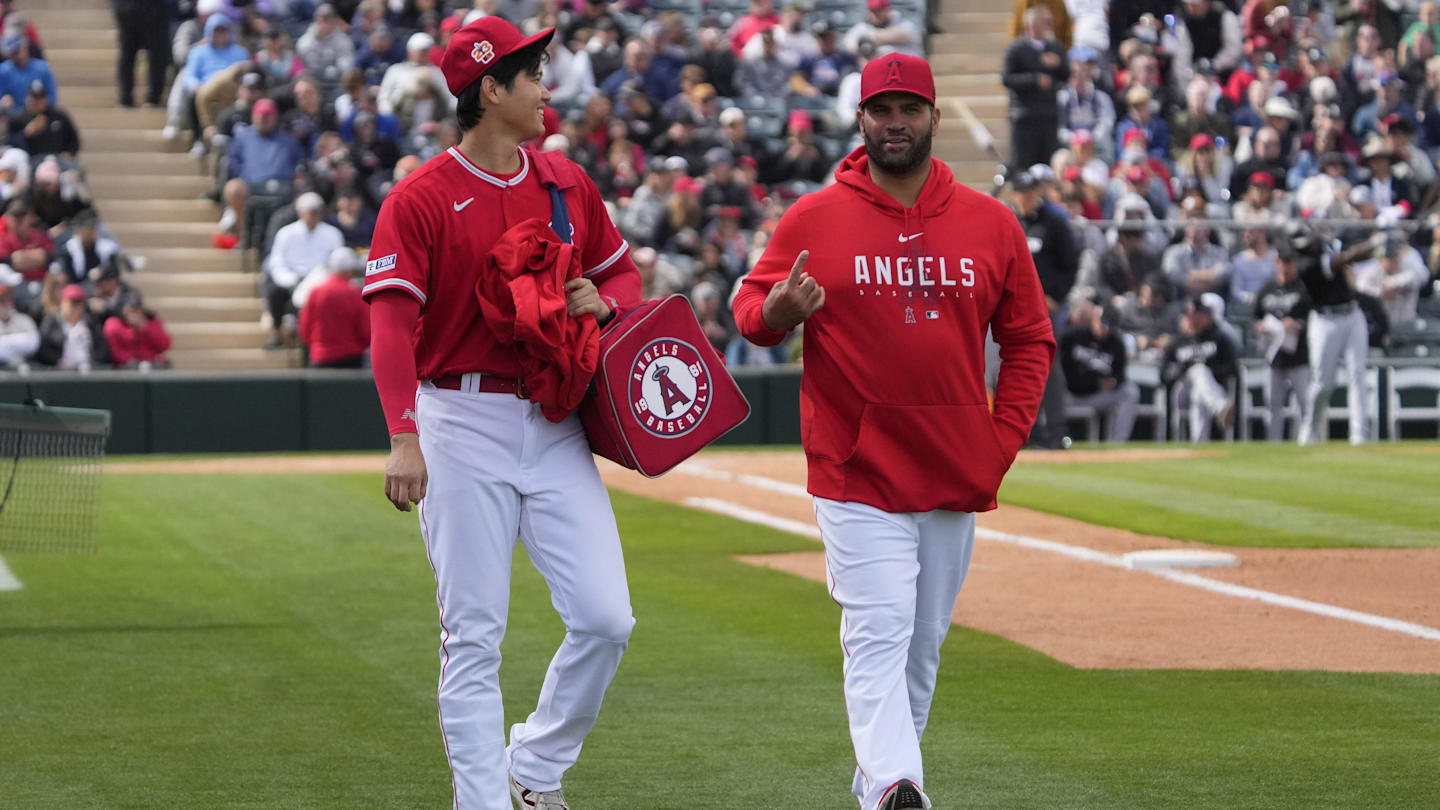 Pitcher Elects to Leave Angels, Huge Albert Pujols Development, Anthony Rendon News