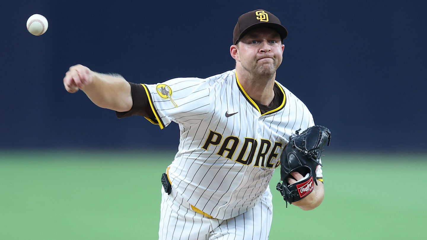 Cincinnati Reds v San Diego Padres