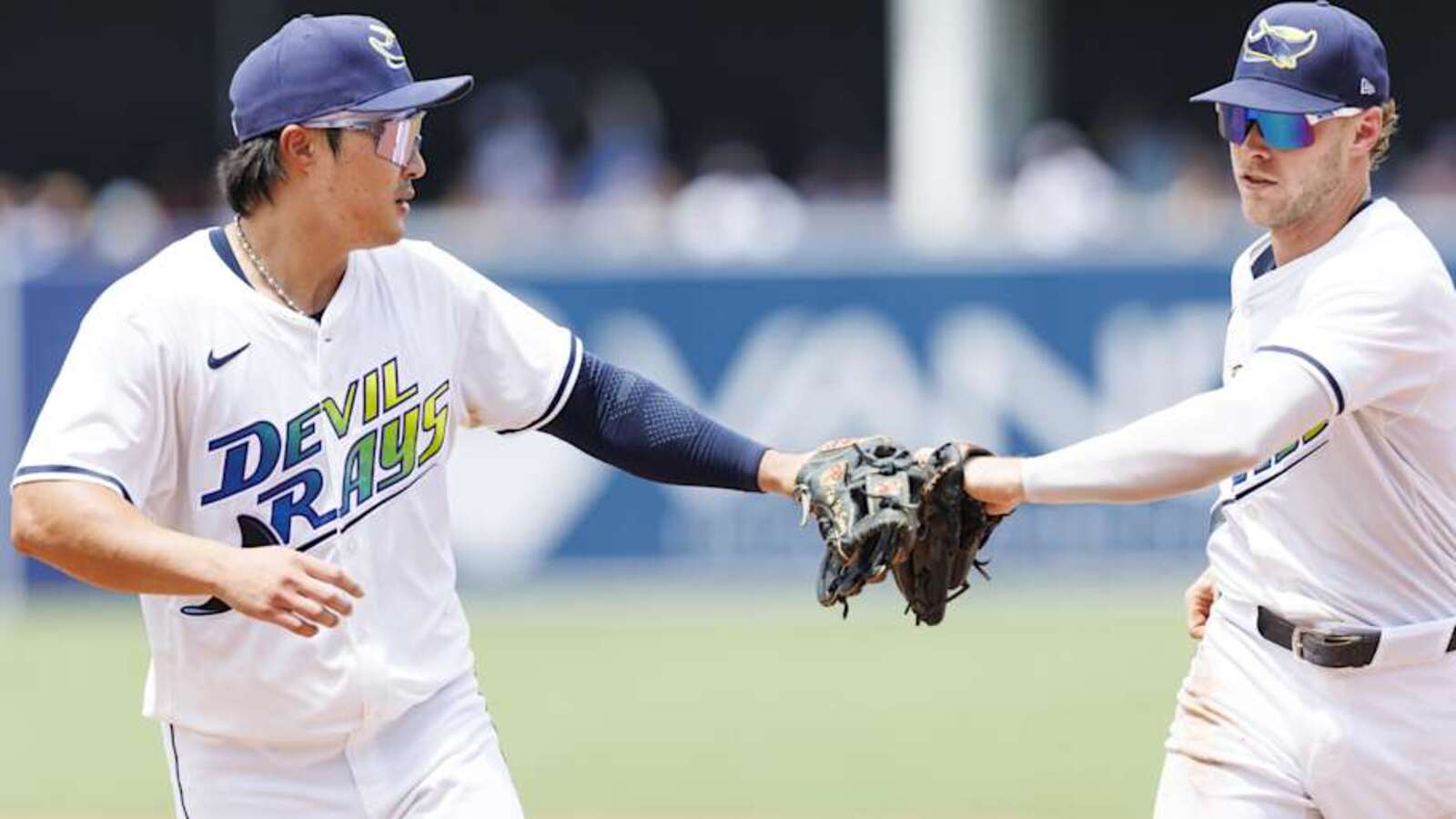 Rays Defensive Stalwart Named Finalist for American League Gold Glove Award