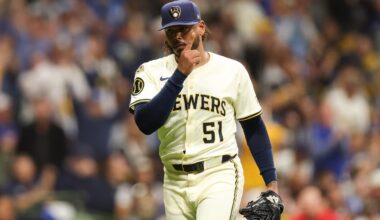 National League Championship Series - Los Angeles Dodgers v Milwaukee Brewers - Game Two