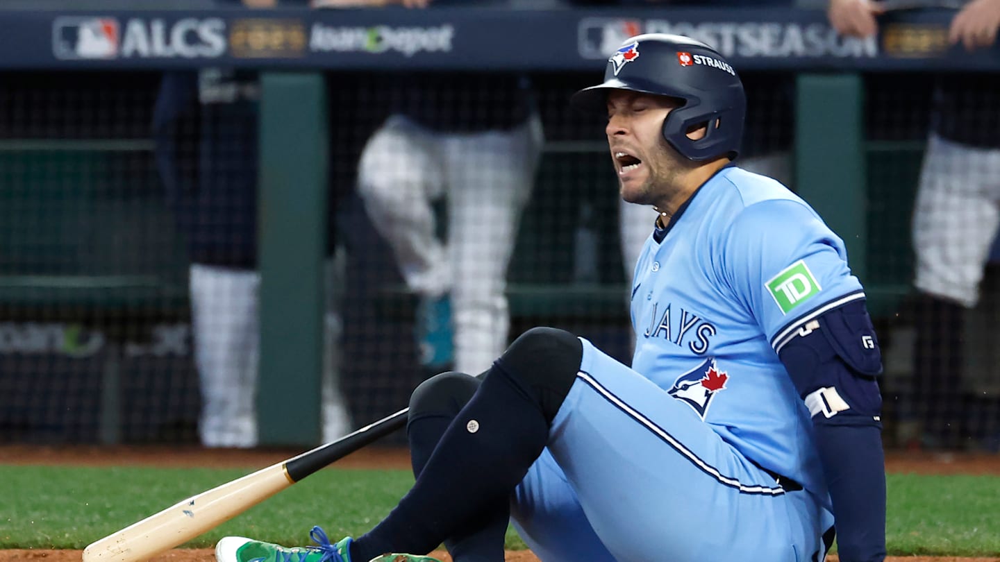 American League Championship Series - Toronto Blue Jay v Seattle Mariners - Game Five