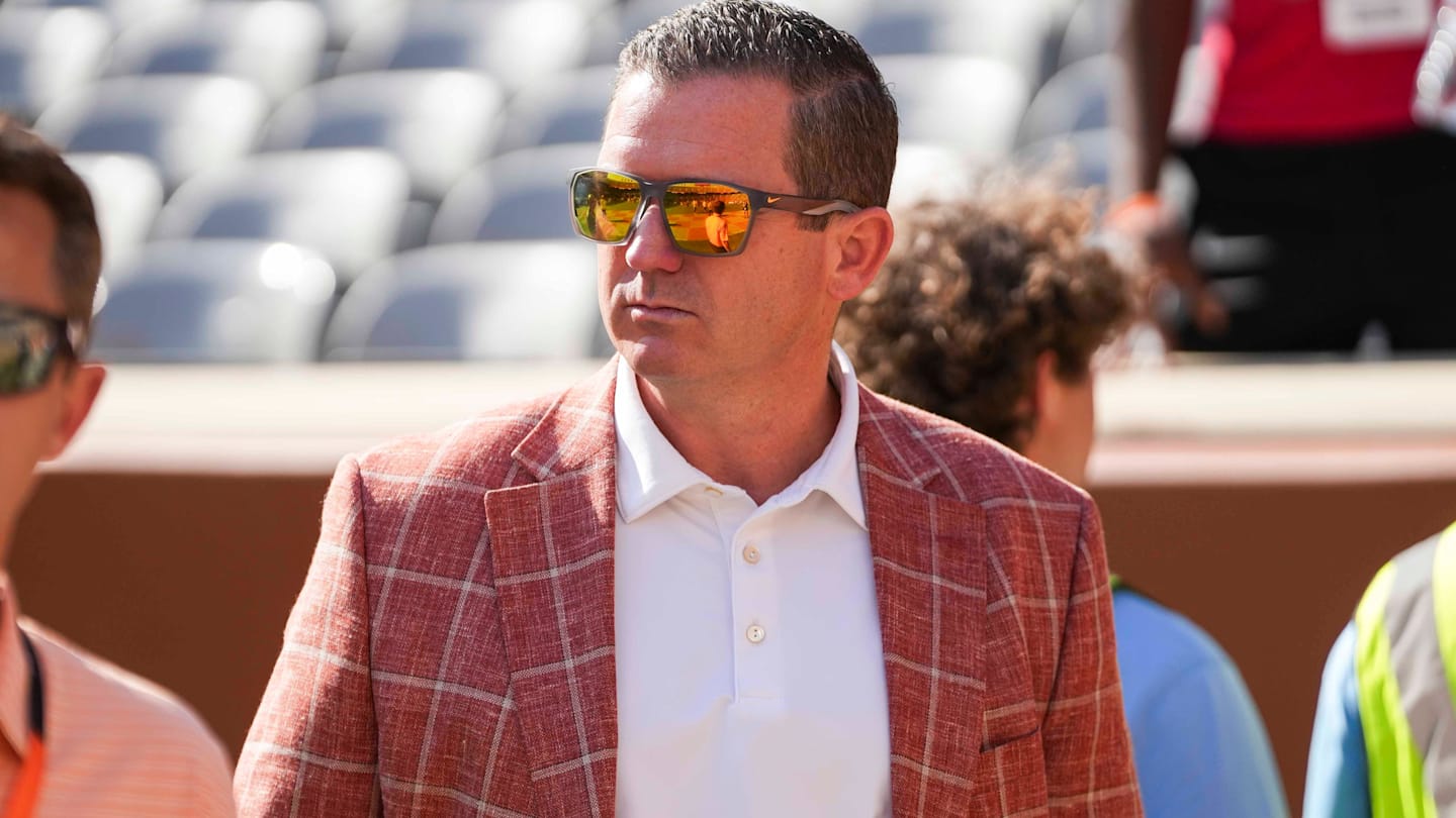 Danny White Issues Statement Following Tony Vitello Leaving for San Francisco Giants