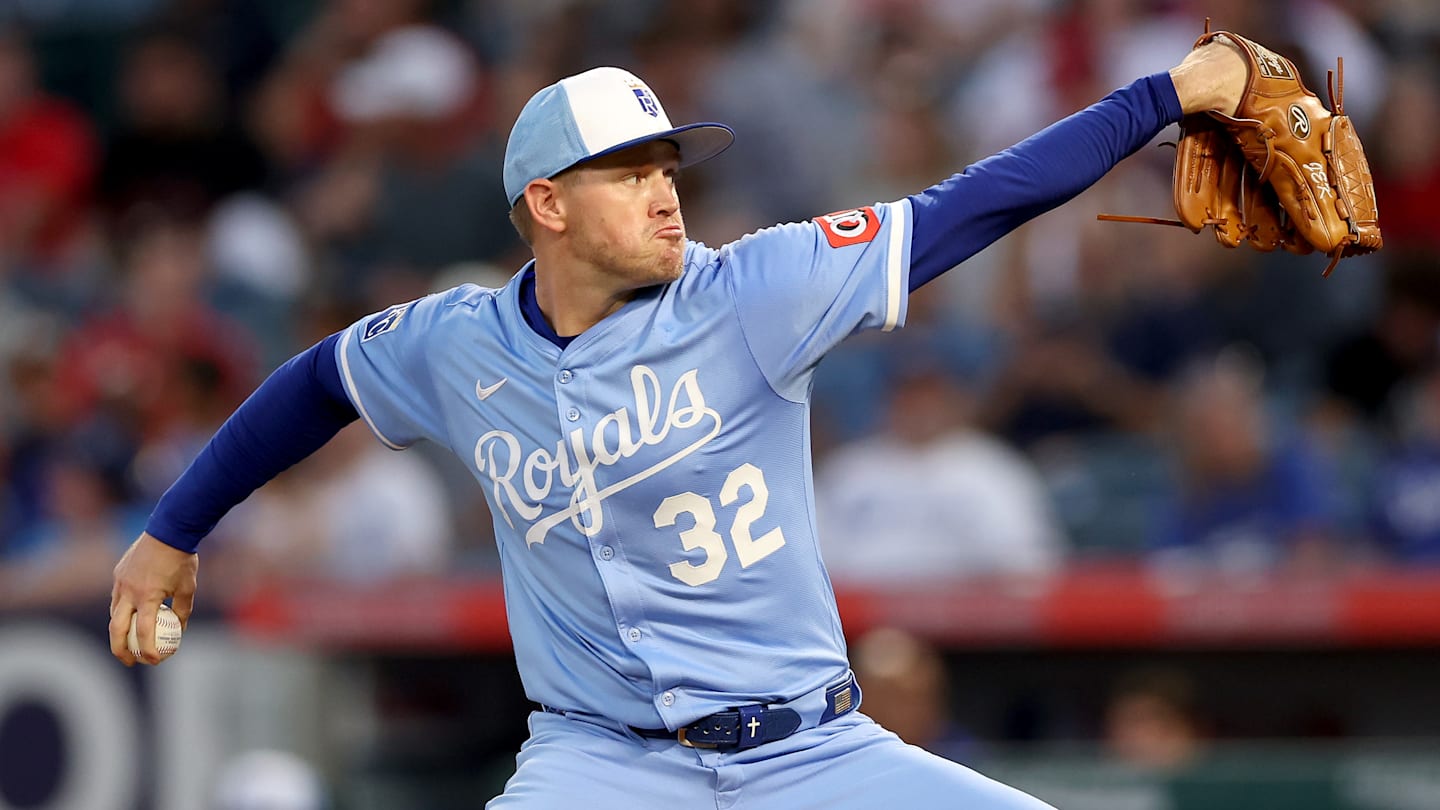 Kansas City Royals v Los Angeles Angels