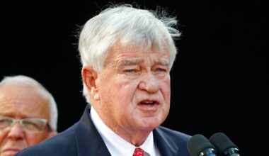 Cincinnati Reds owner Bob Castellini