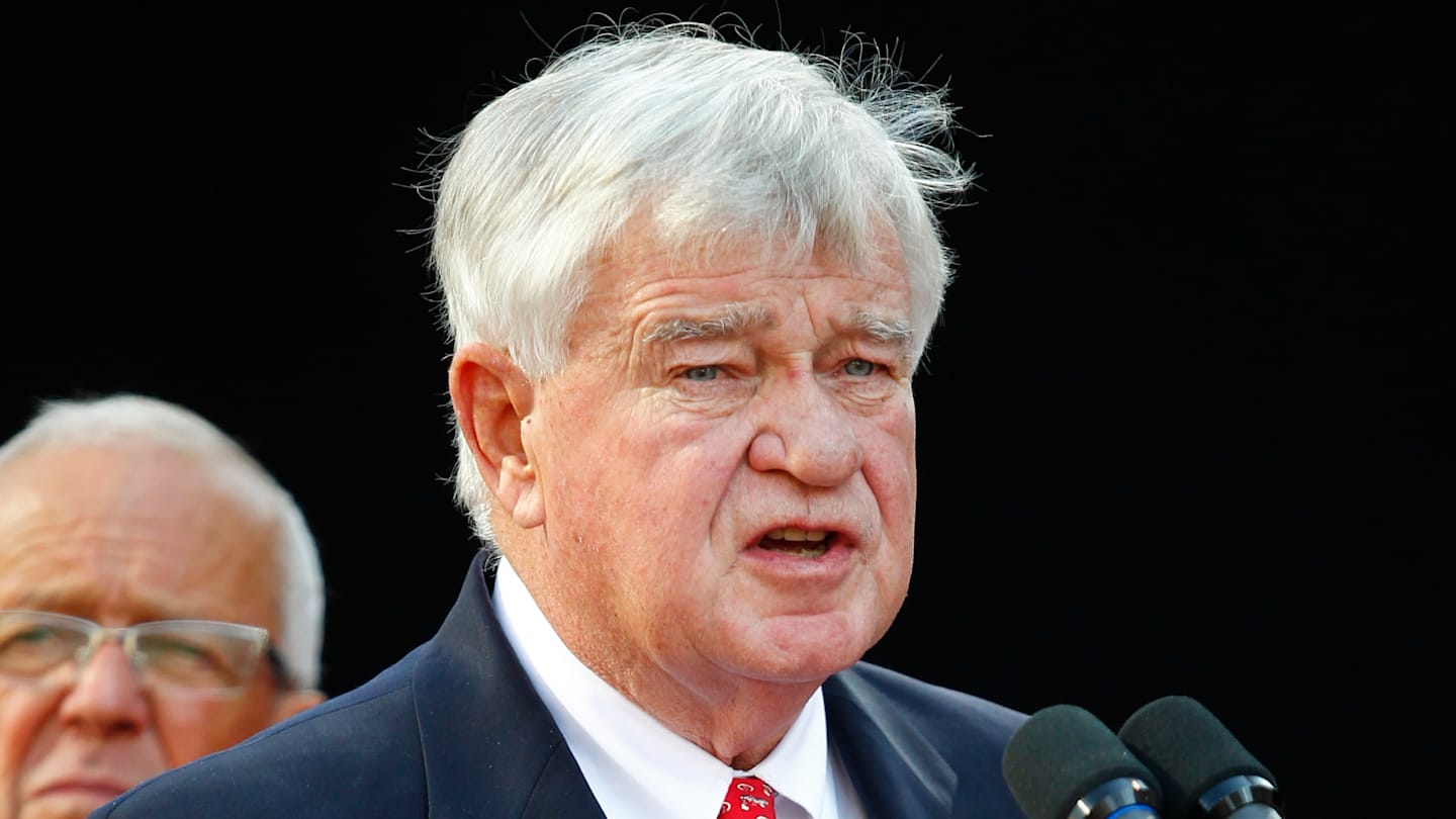 Cincinnati Reds owner Bob Castellini