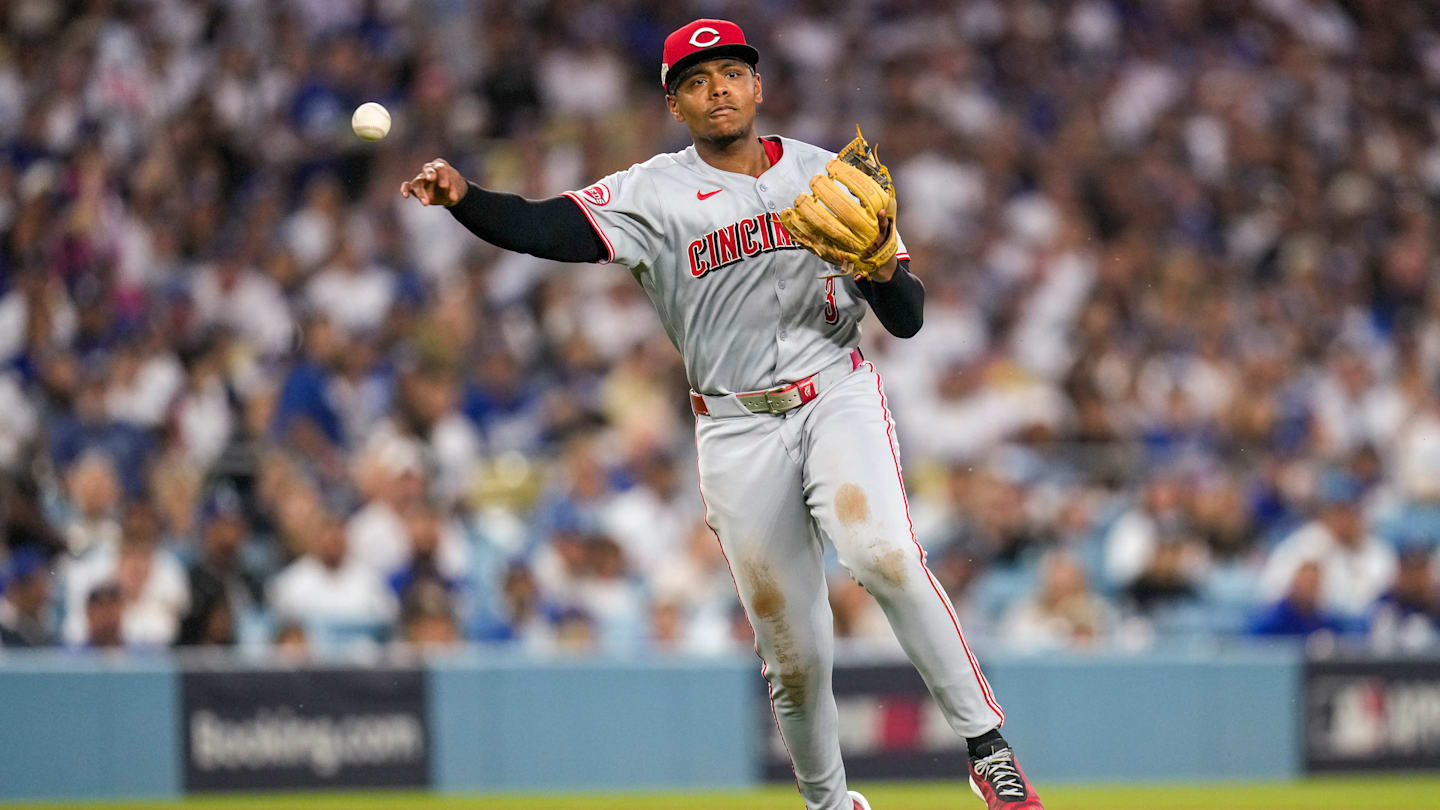 Reds Infielder Ke'Bryan Hayes Wins Prestigious Award For Third Time in Career