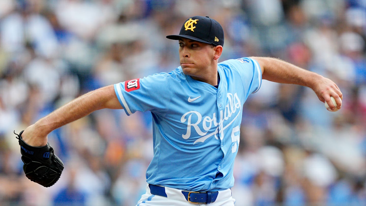 MLB insider adds fuel to Royals "probably" trading away starting pitching this winter