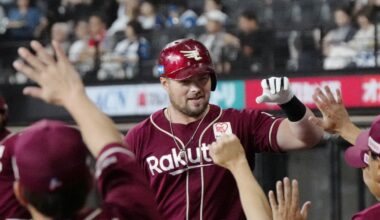 Baseball: Former Yankee Luke Voit homers, drives in 3 in Rakuten's win