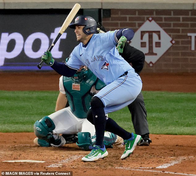 Mariners fans booed Blue Jays star George Springer after he was hit on the knee by a pitch