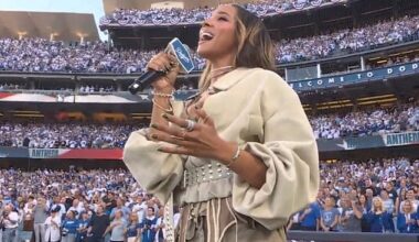 Baseball fans swooned over the beauty of World Series Game 4 anthem singer Tinashe