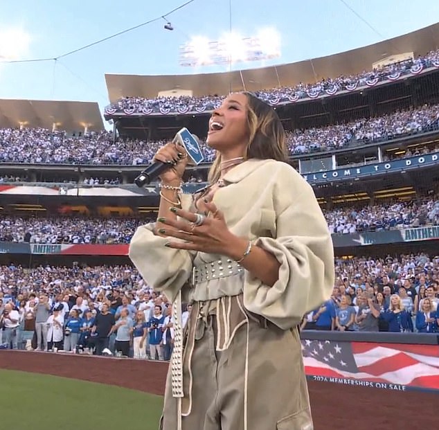 Baseball fans swooned over the beauty of World Series Game 4 anthem singer Tinashe