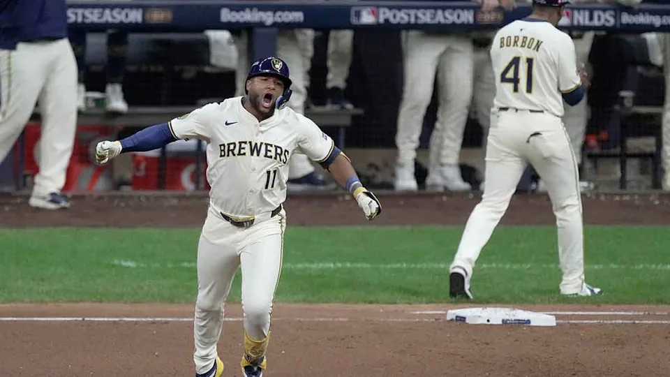 Mandatory Credit: © Mark Hoffman/Milwaukee Journal Sentinel / USA TODAY NETWORK via Imagn Images