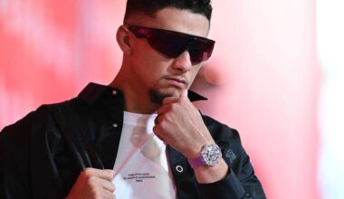 Chiefs' game-day fits vs. Lions honor KC team's heritage - and Milwaukee Brewers