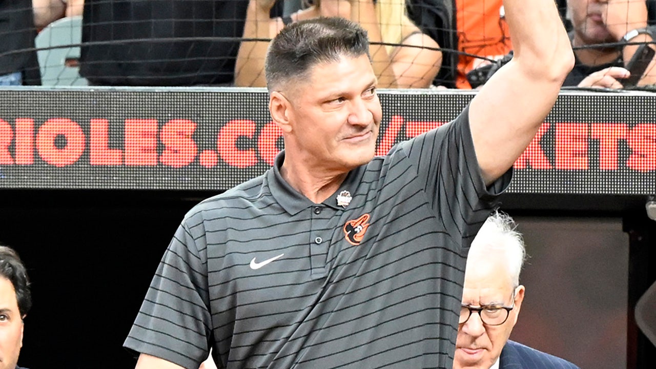 ESPN host says there's 'zero chance' he's watching network's hockey game