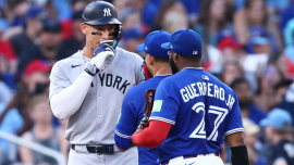 MLB playoff predictions: Picks for ALDS, NLDS with experts favoring Yankees vs. Jays and Phillies vs. Dodgers