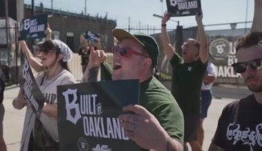 Victory parade celebrates Oakland Ballers' championship win, city's first baseball title since 1989