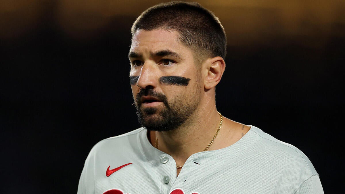 Nick Castellanos pushes back on Phillies fans after boos in Game 2 loss: 'The environment can be against us'