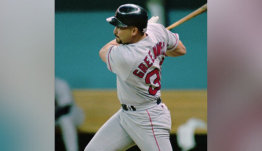 Mike Greenwell, longtime Red Sox outfielder and 2-time All-Star, dies at 62