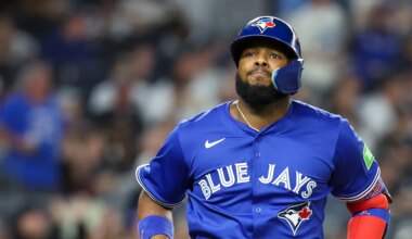 Yankees fan throws can at Vladimir Guerrero Jr.'s family during game: report