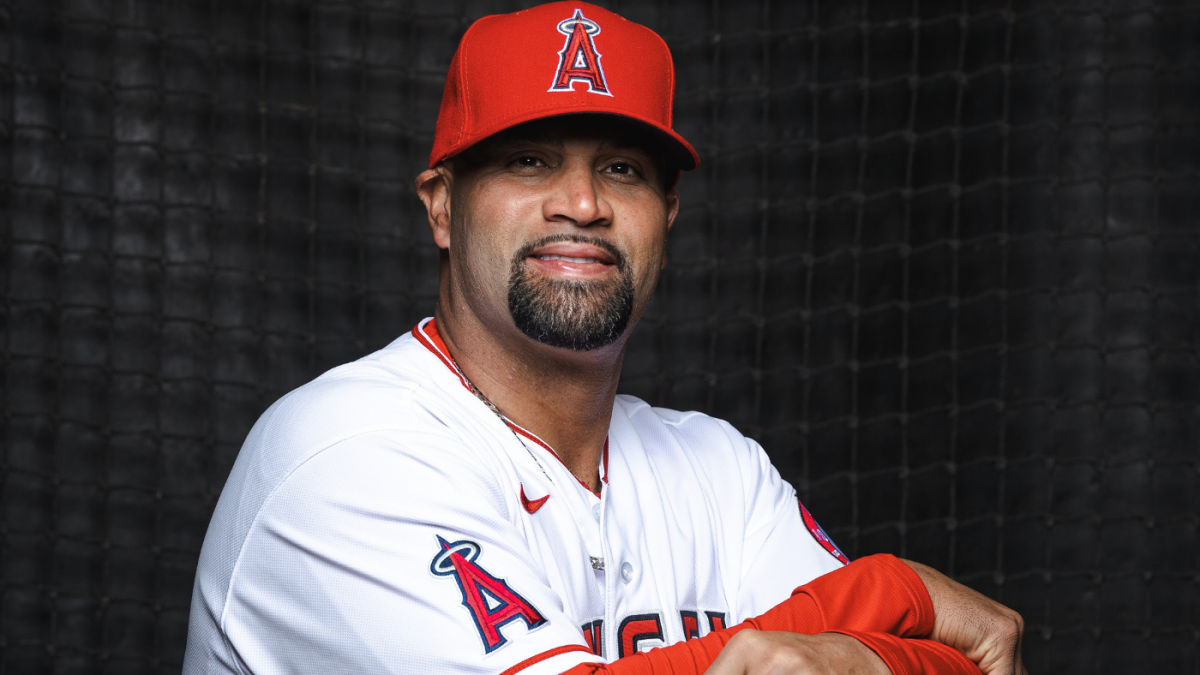 Albert Pujols in talks with Angels about taking over as team's new manager, per report