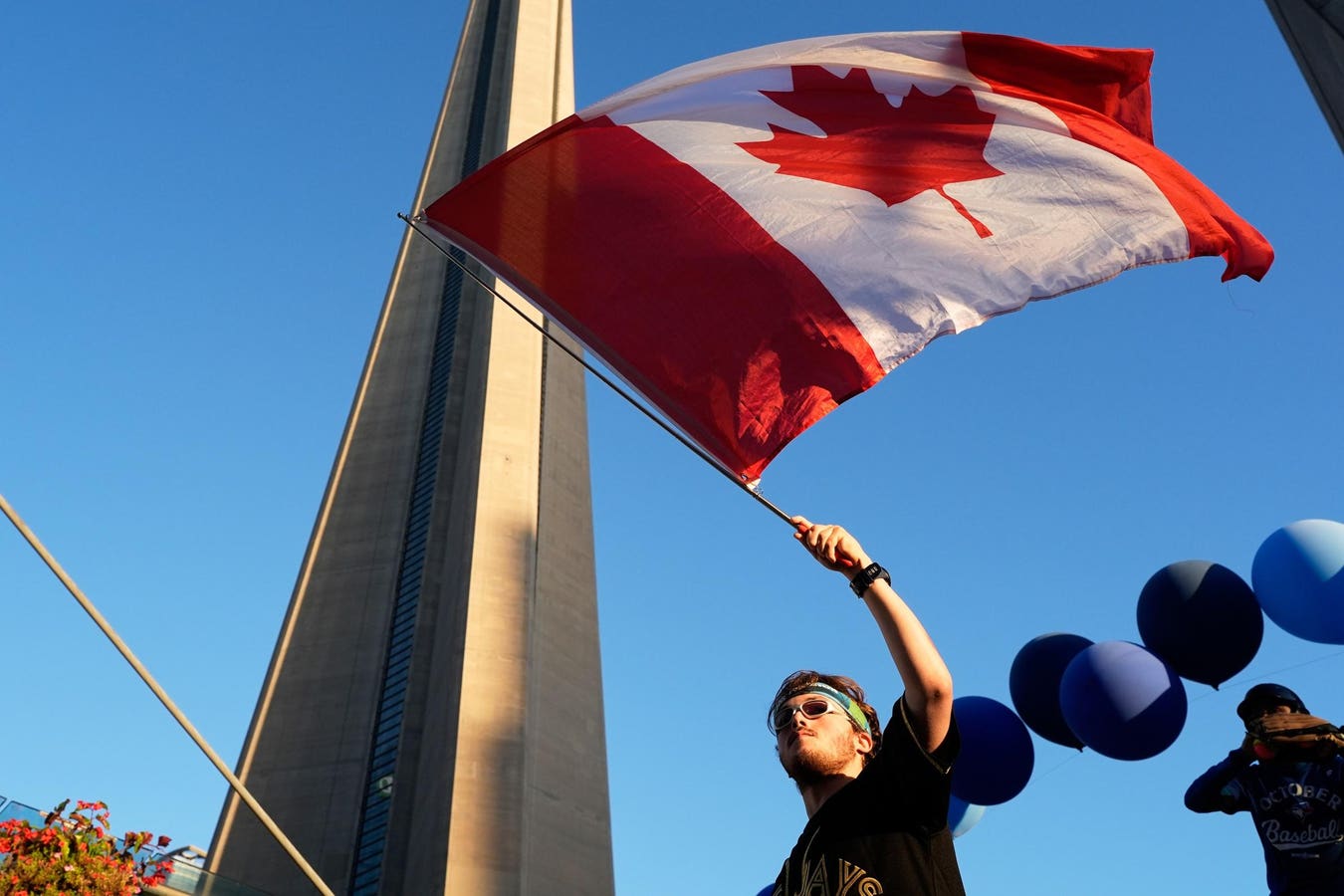 How Many Canadian Teams Have Played In Major League Baseball?