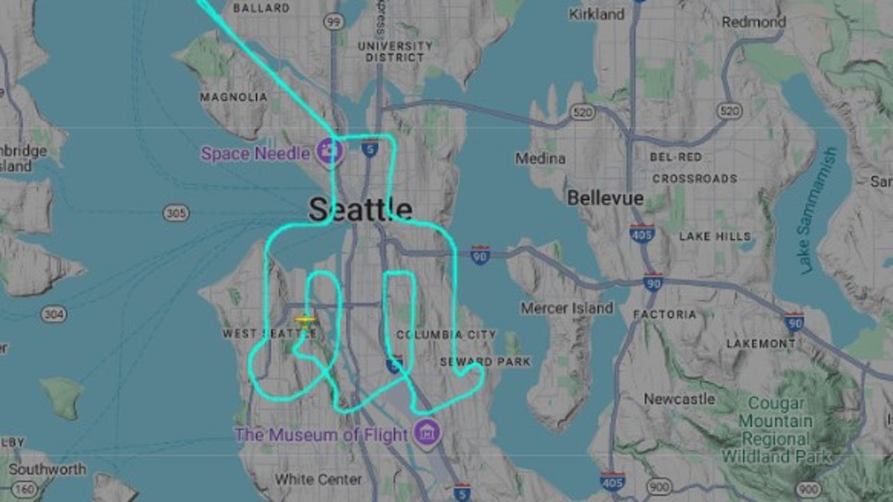 Pilot draws Seattle Mariners trident