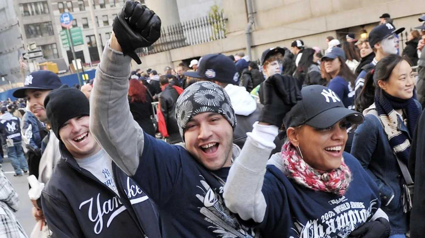 New York Yankee fans troll Toronto Blue Jays after team drops first two games in ALCS