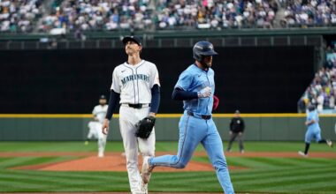 Mariners give up 18 hits, including 5 homers, as Blue Jays swing early in count to close in ALCS