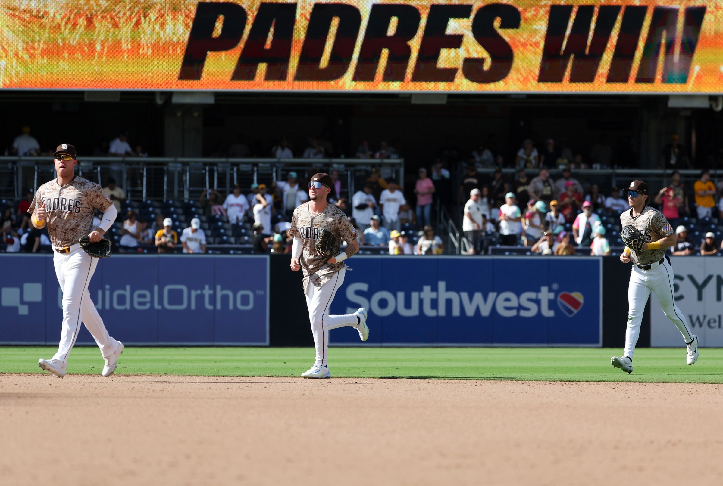 Good Morning San Diego: Padres open offseason with signing of Taiwanese pitcher