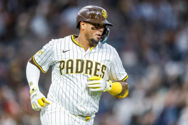 Padres C Martin Maldonado retires after 15 seasons