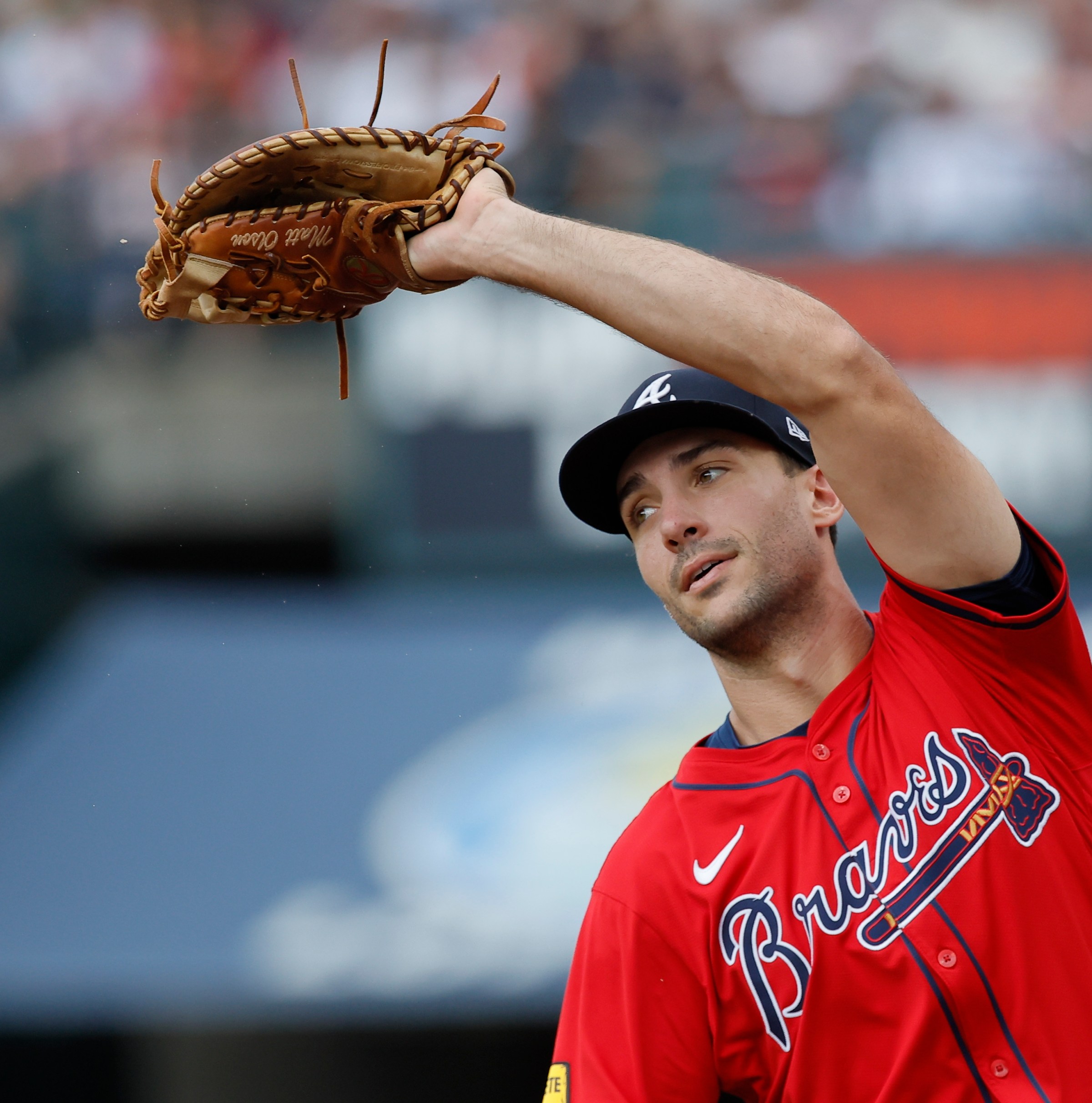 Braves News: Gold Glove finalists, DH options, more