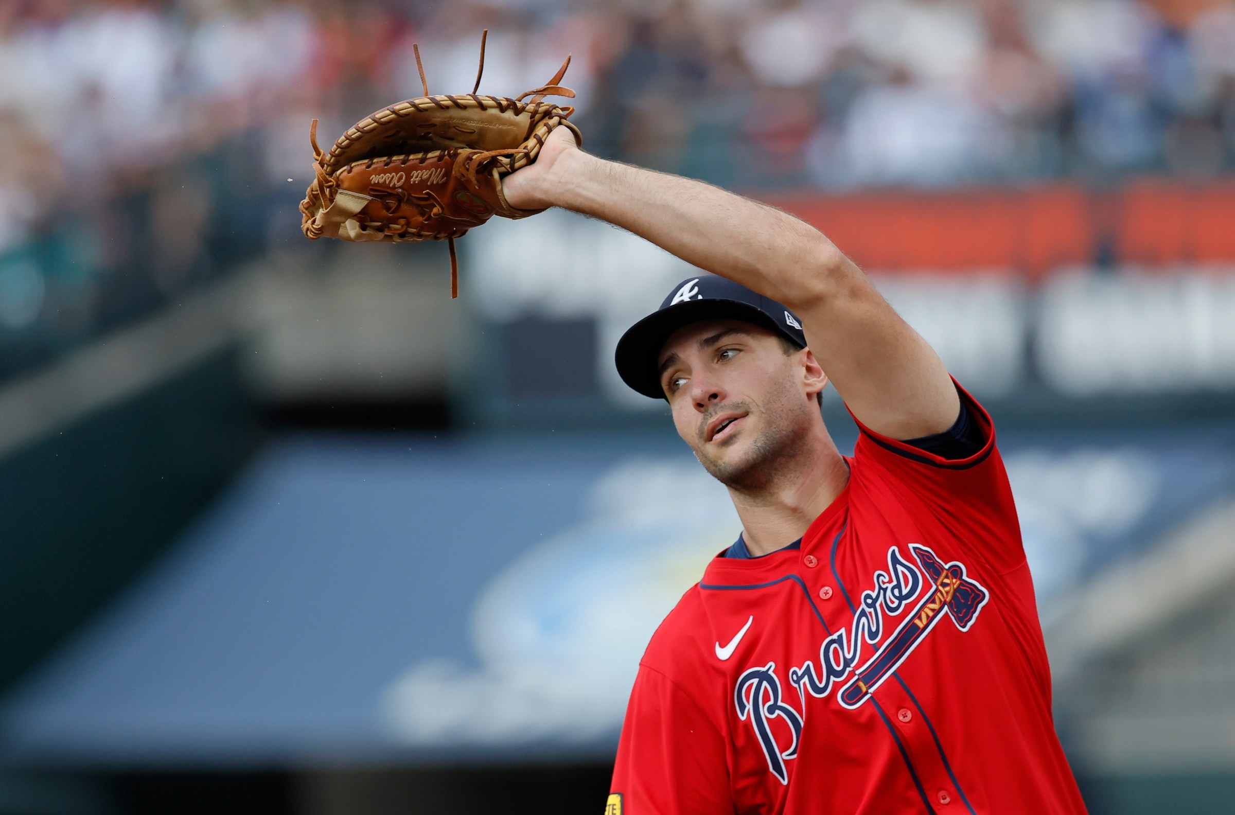 Braves News: Gold Glove finalists, DH options, more