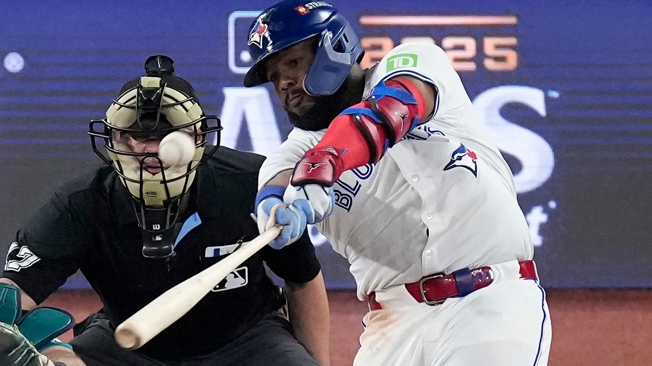 Guerrero hits 6th postseason homer and Blue Jays beat Mariners 6-2 to force Game 7 of ALCS