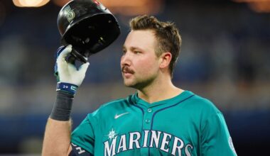 Double plays and errors send Mariners to first Game 7 still seeking their World Series debut