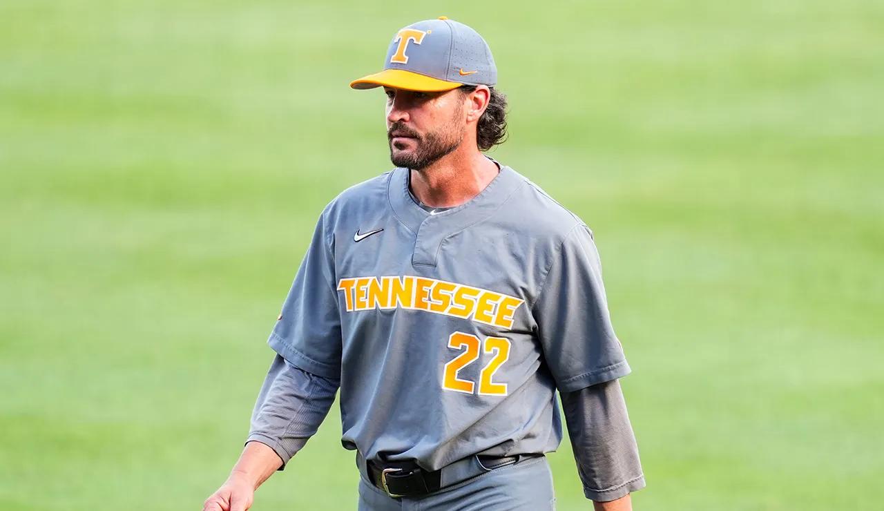 Giants make history hiring Tennessee's Tony Vitello as new manager