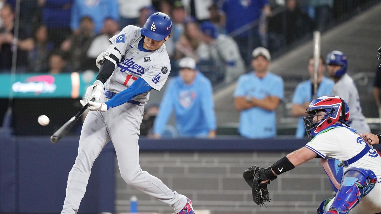Shohei Ohtani follows historic 2-way show with World Series homer, but Dodgers routed by Jays