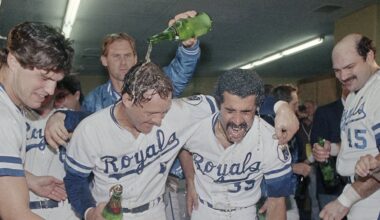 Kansas City Royals clinch first World Series title