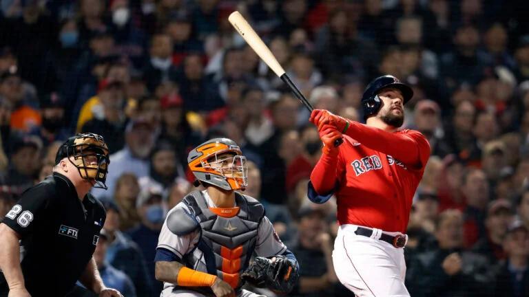 MLB insider believes Red Sox are ‘best fit’ for Kyle Schwarber