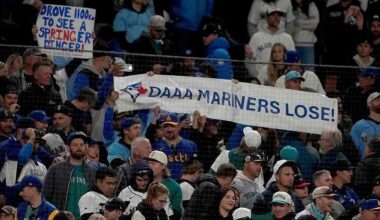 Canadians set aside contempt for tariffs and Trump rhetoric for the love of the Toronto Blue Jays