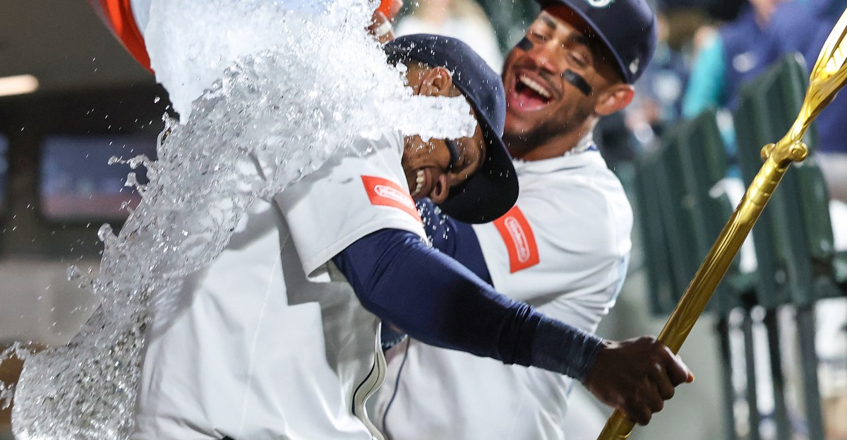 Curious Jorge saves the cat and the Mariners in a 5-3 victory over the Angels