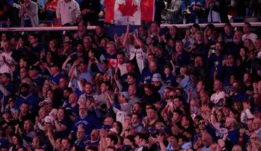 Blue Jays fans’ Canadian kindness on display