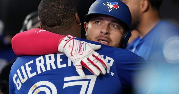 Blue Jays open ALDS with blowout win over Yankees