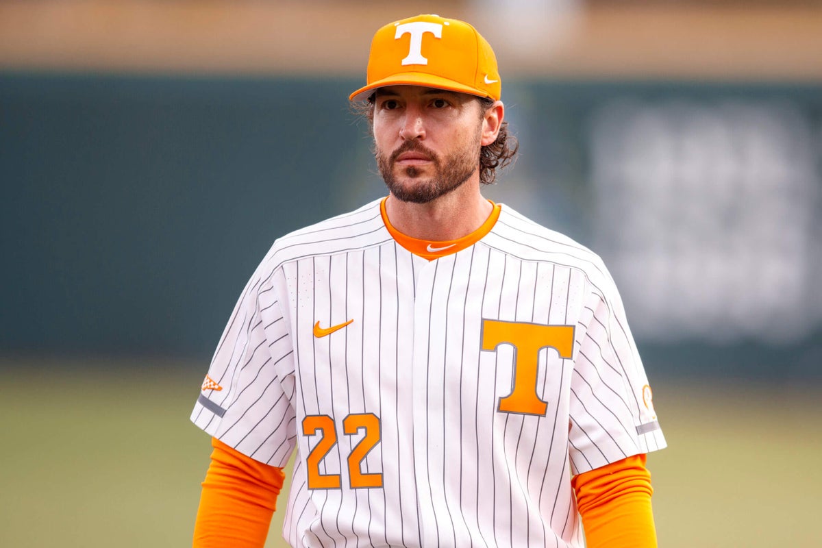 San Francisco Giants hire Tennessee head coach Tony Vitello as next manager