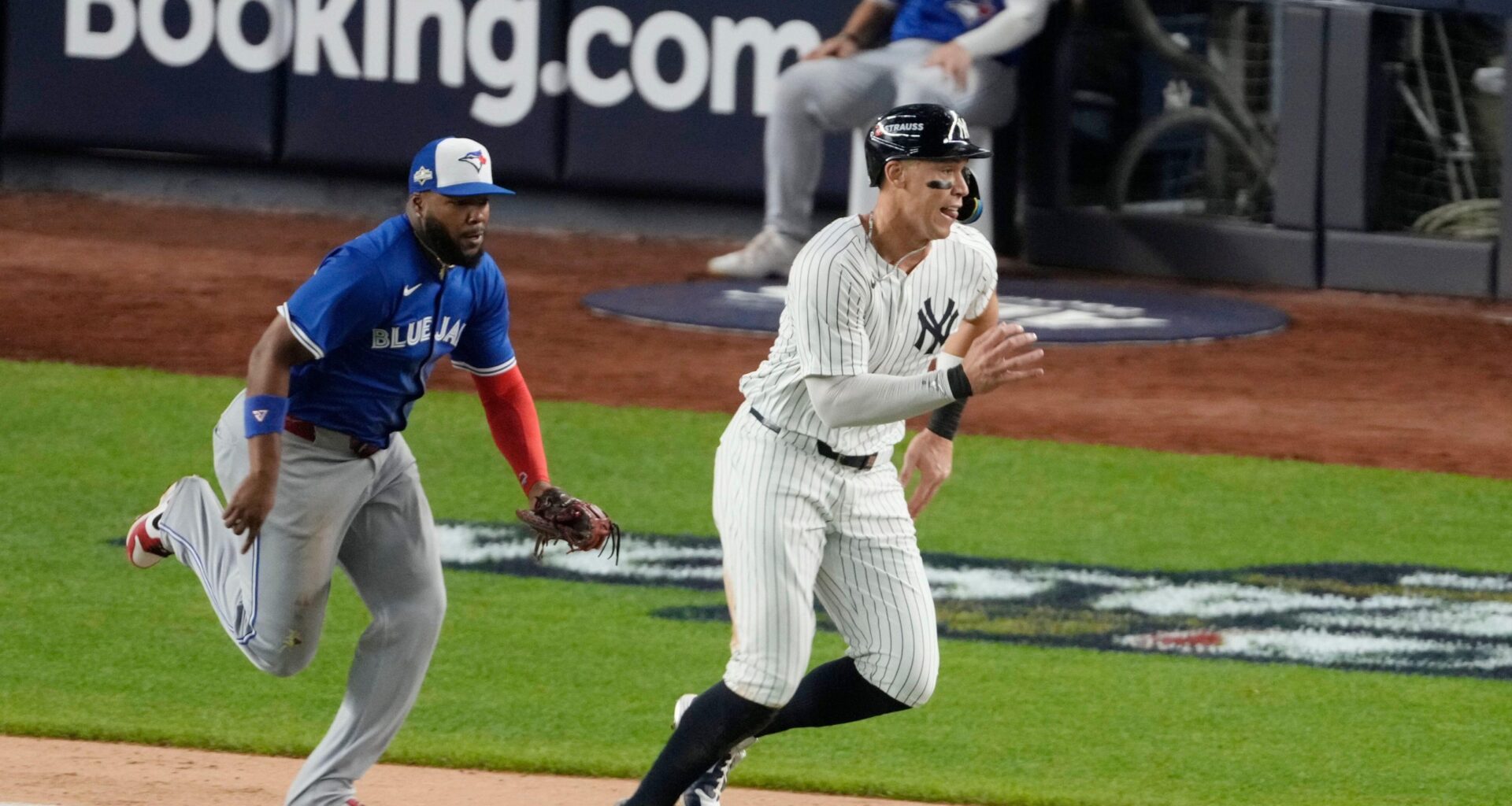 Stronger finish for Blue Jays-Yankees; Game 3 top LDS game thus far