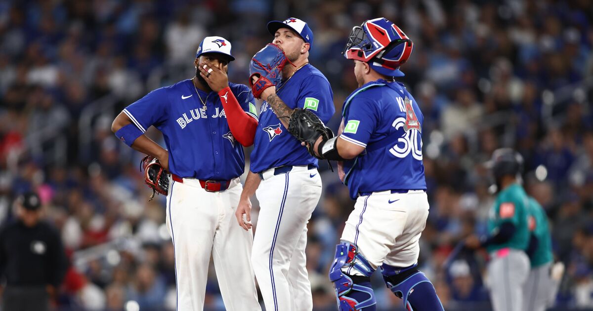 Baseball broadcaster suggests Blue Jays 'cheated' in Yankees series - Baseball - Sports