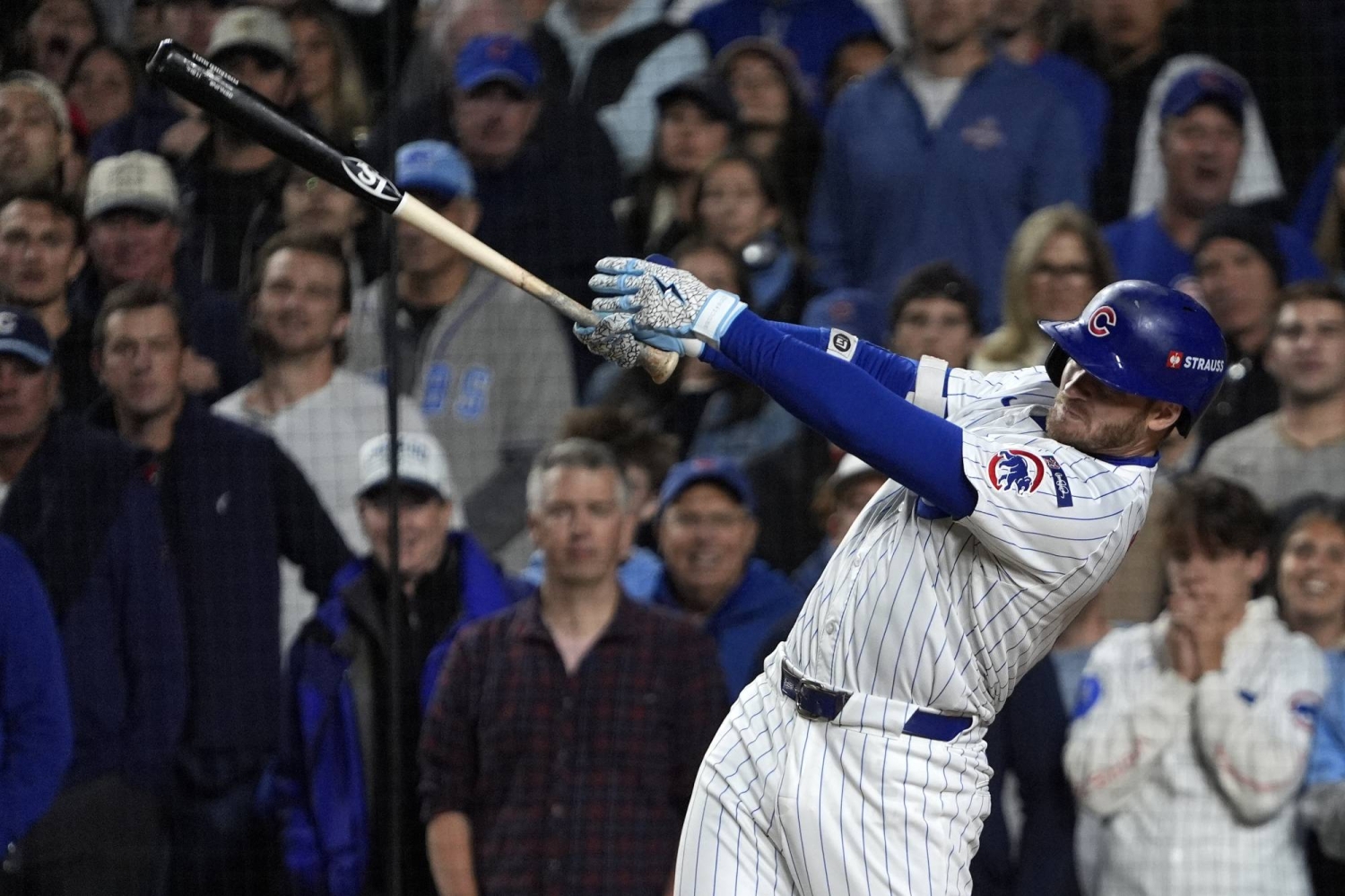 Ian Happ's big blast helps Cubs top Brewers to force decisive Game 5 in NLDS