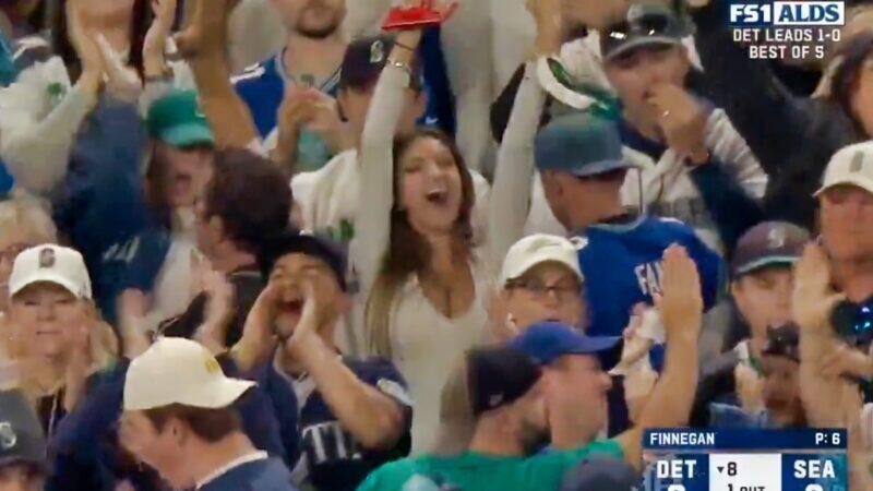 Cameraman Understood The Assignment – Female Mariners Fan Goes Viral After Cameras Focused On Her Jumping Up & Down In Celebration [VIDEO] - NewsBreak: Local News & Alerts