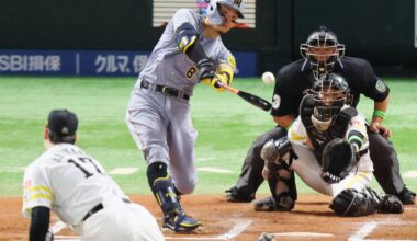 Tigers slip past Hawks in Game 1 of Japan Series